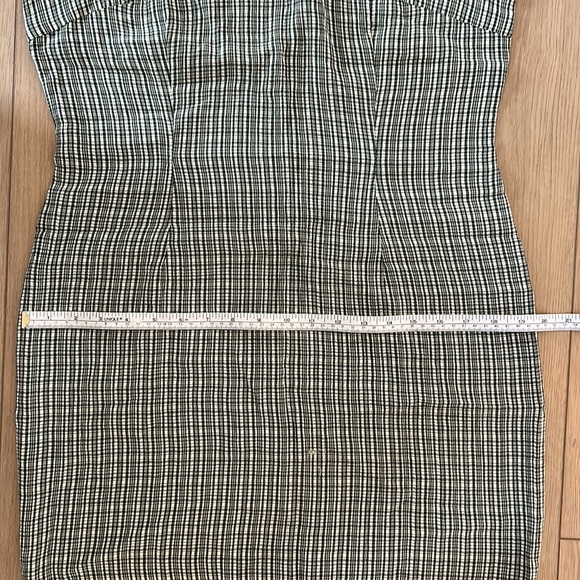 Vintage Sandwich l Sleevless Mini Dress in Green Plaid - Picture 6 of 7